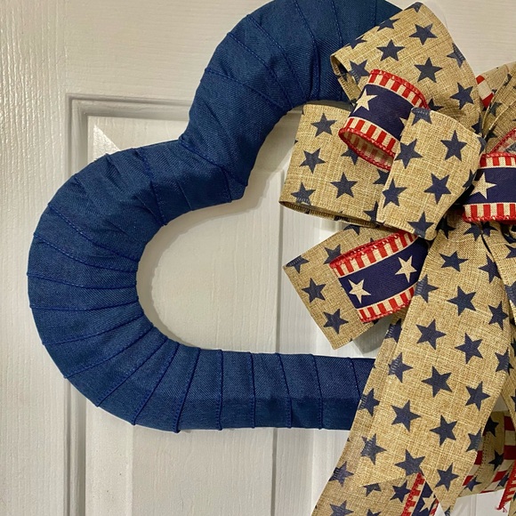 SOLD … Double Heart Patriotic Wreath - Picture 3 of 5